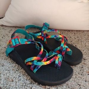 🌈 Z Cloud X2 Rainbow Tie Dye Chacos 🌈